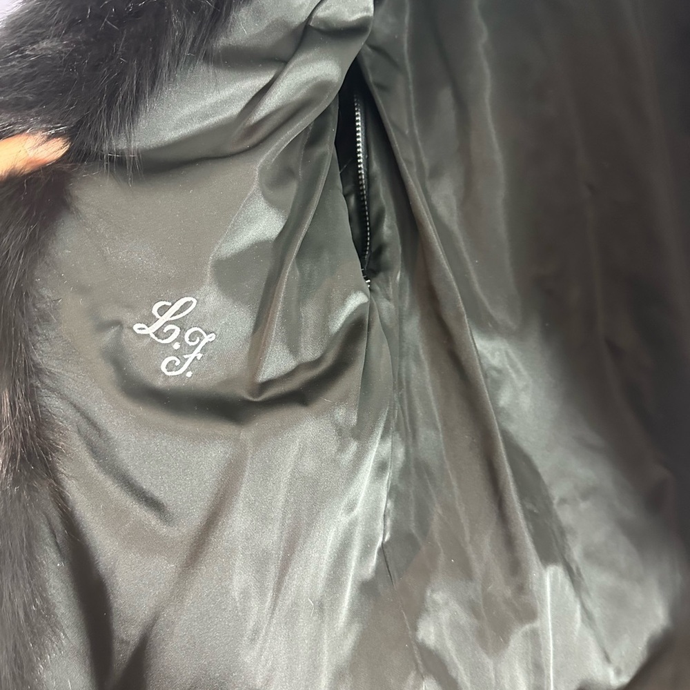 Vintage Custom-Made Fur Jacket with Detachable Leather Sleeves - Picture 9 of 13